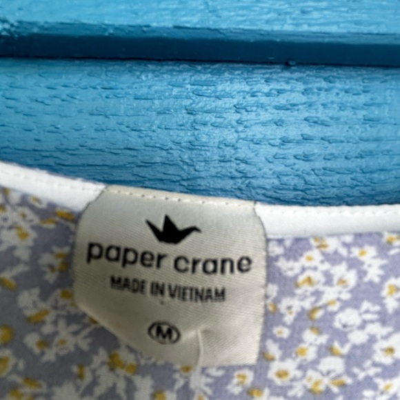NWT PAPER CRANE Summer Top lined light purple, yellow and white pattern. Size M. - Picture 2 of 10